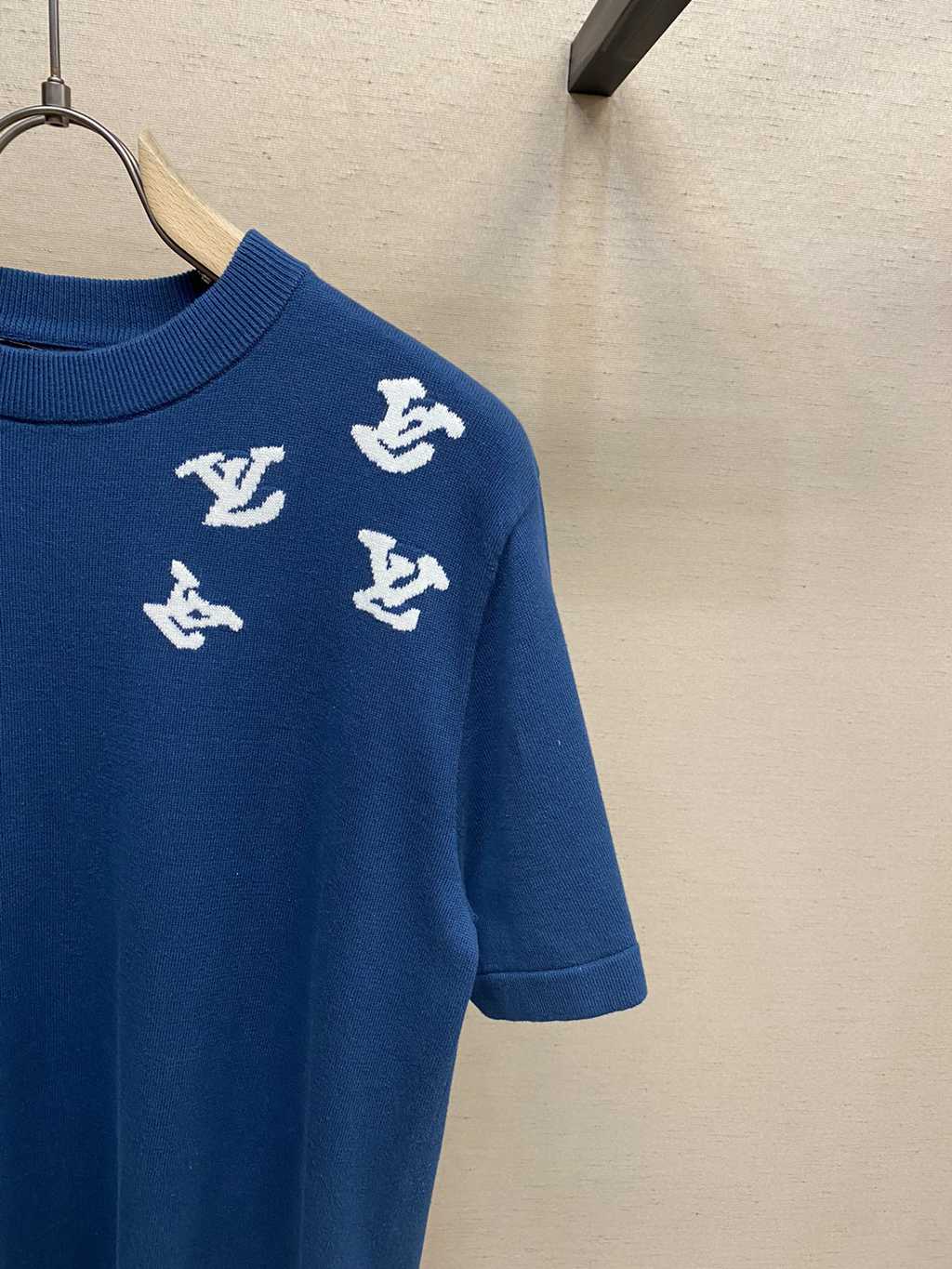 LV T-shirt